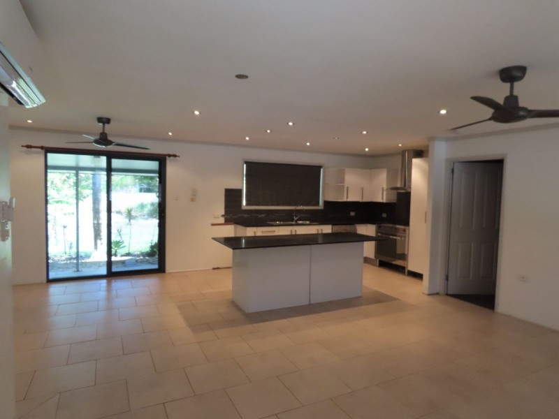 4 Pratts Road, Bakers Creek QLD 4740