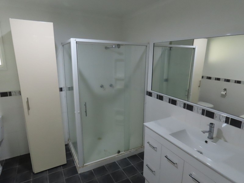 4 Pratts Road, Bakers Creek QLD 4740