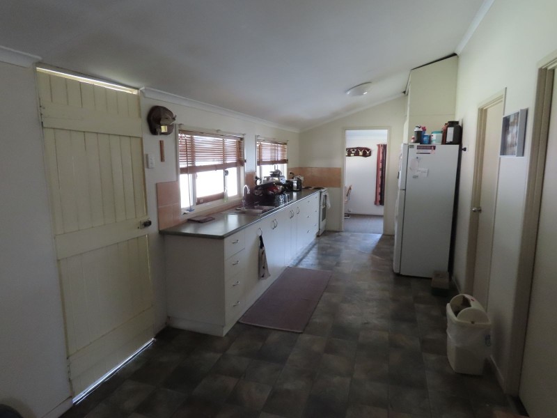 17 Oxford Street, Nebo QLD 4742