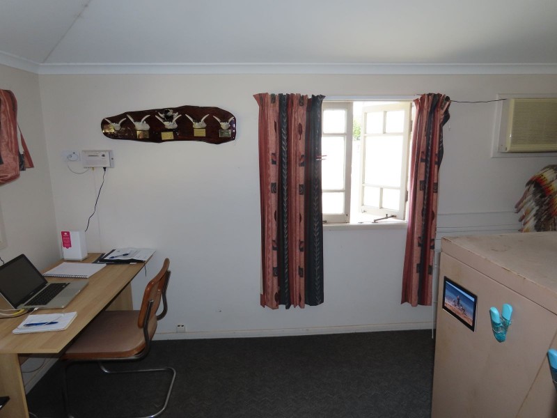 17 Oxford Street, Nebo QLD 4742