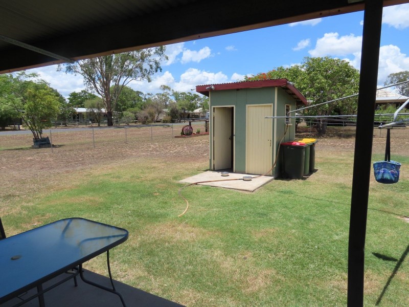17 Oxford Street, Nebo QLD 4742