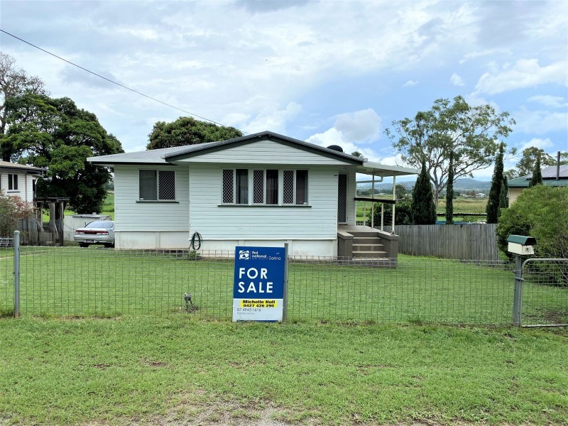 30 Atherton Street, Sarina QLD 4737