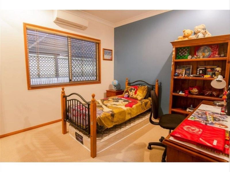 4 Graham Crescent, Eimeo QLD 4740