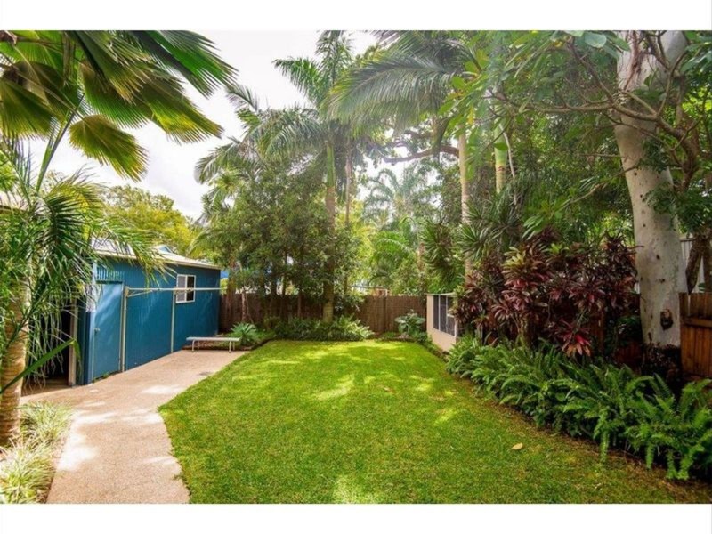 4 Graham Crescent, Eimeo QLD 4740