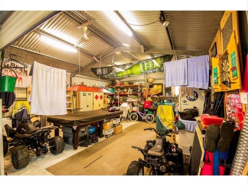 4 Graham Crescent, Eimeo QLD 4740