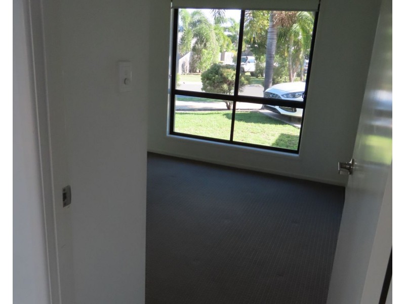 2/47 Superior Boulevard, Andergrove QLD 4740