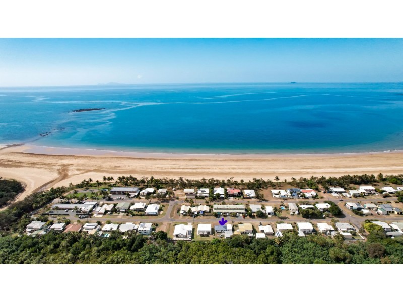 25 Poole Street, Sarina Beach QLD 4737