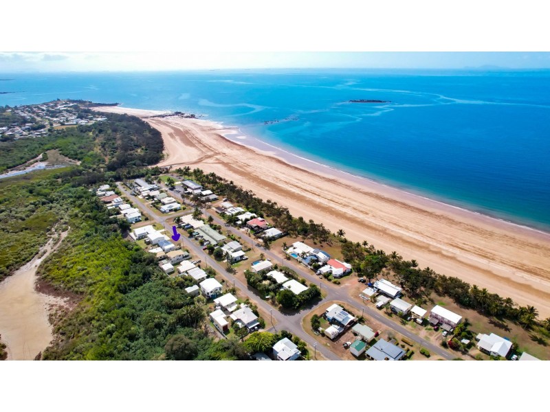 25 Poole Street, Sarina Beach QLD 4737