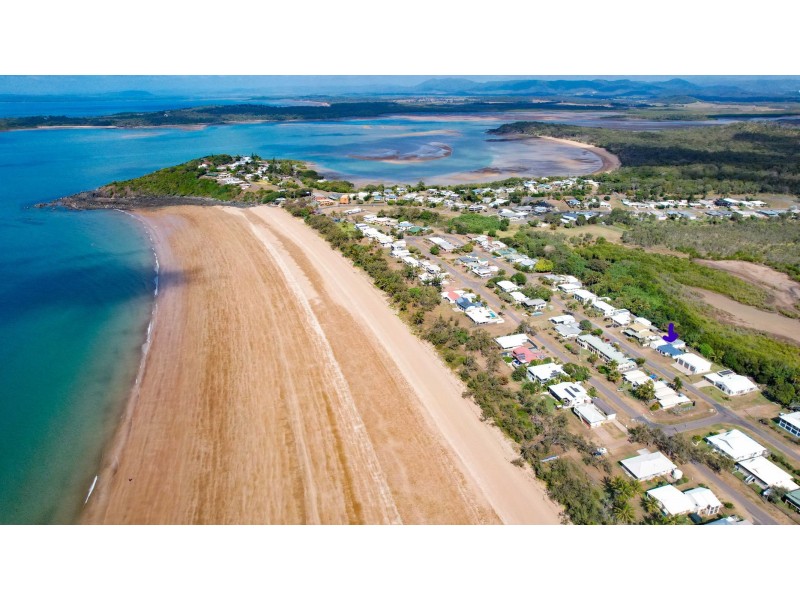 25 Poole Street, Sarina Beach QLD 4737