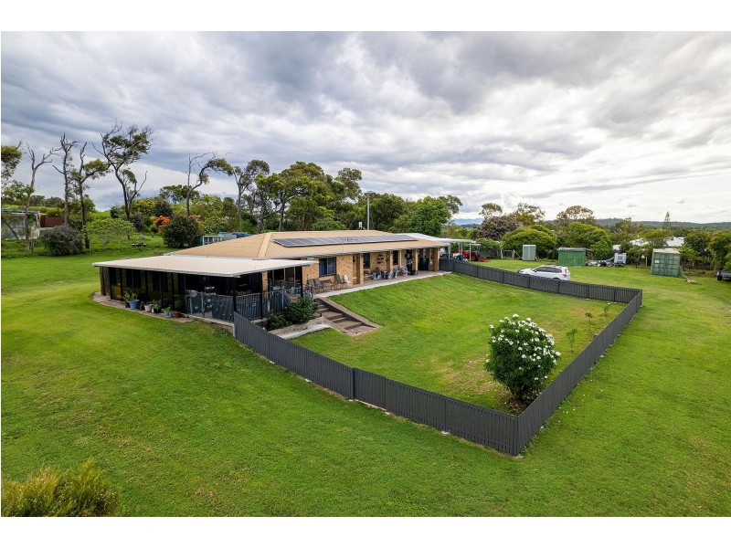 54 Horsburgh Road, Hay Point QLD 4740