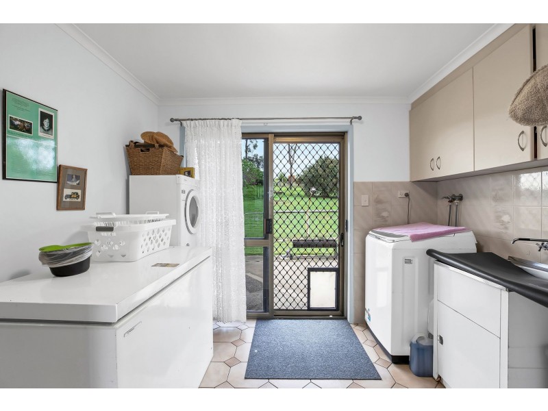 54 Horsburgh Road, Hay Point QLD 4740