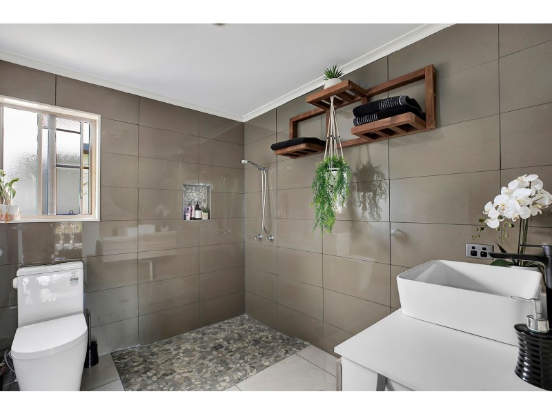 26 Macquarie Street, Mount Pleasant QLD 4740