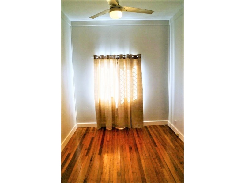 6 Jackson Street, Sarina QLD 4737