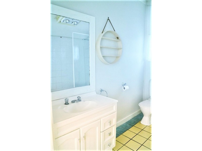 6 Jackson Street, Sarina QLD 4737