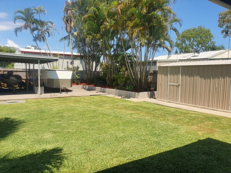 18 Johnson Avenue, Seaforth QLD 4741