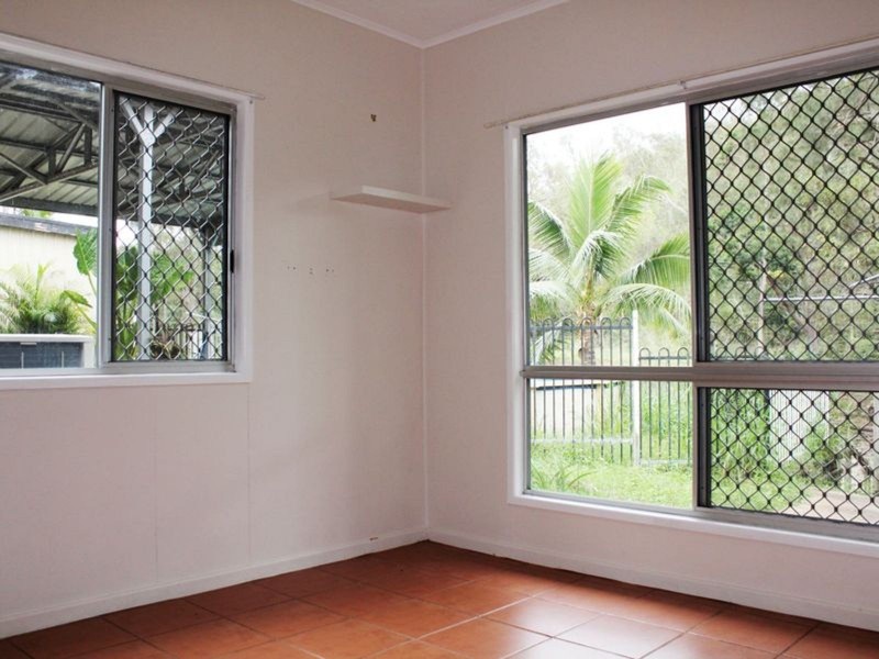 286 Middle Creek Road, Sarina QLD 4737