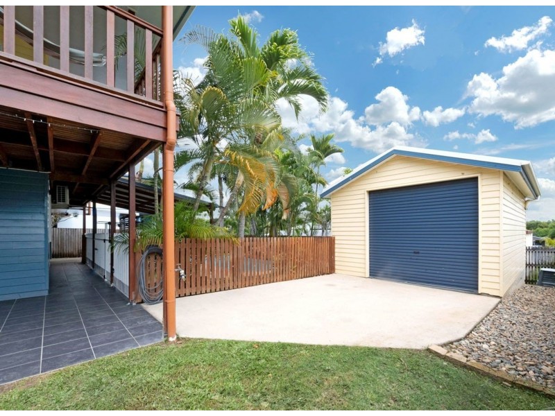 3 Sailaway Drive, Eimeo QLD 4740