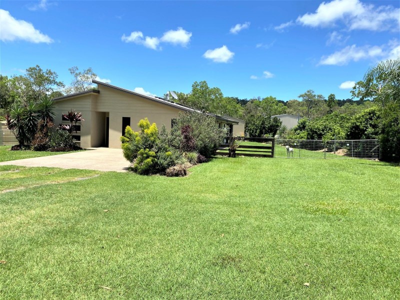 48 Panoramic Drive, Sarina QLD 4737
