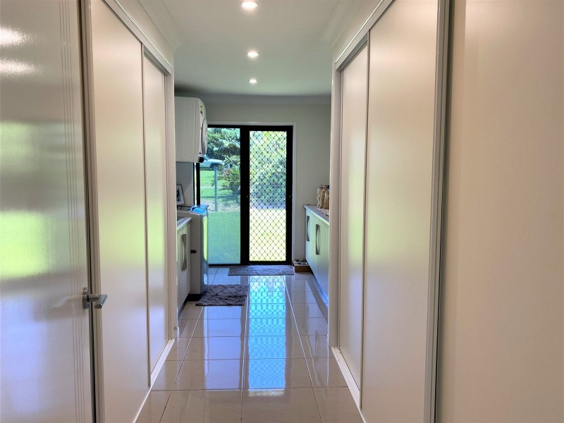 48 Panoramic Drive, Sarina QLD 4737
