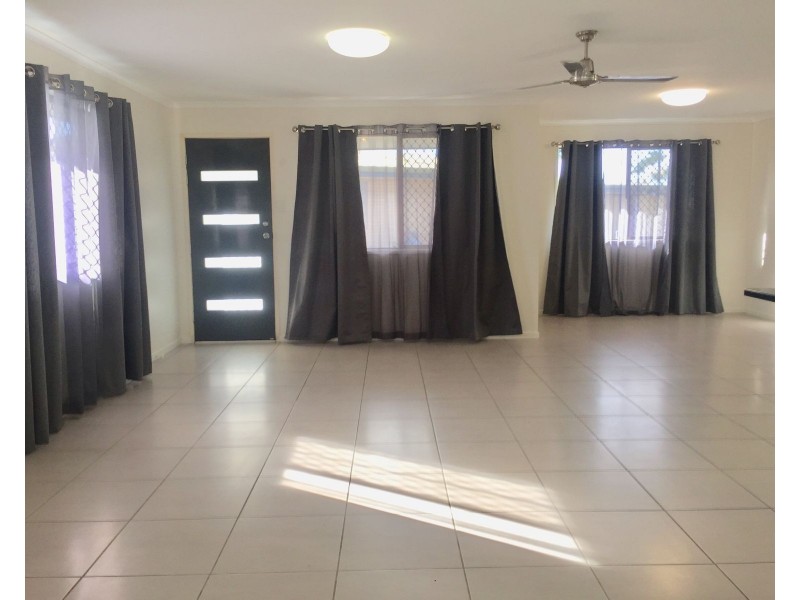 31 Downing Street, Ooralea QLD 4740