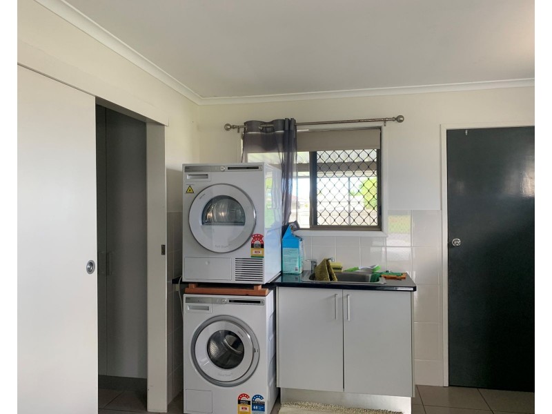 31 Downing Street, Ooralea QLD 4740