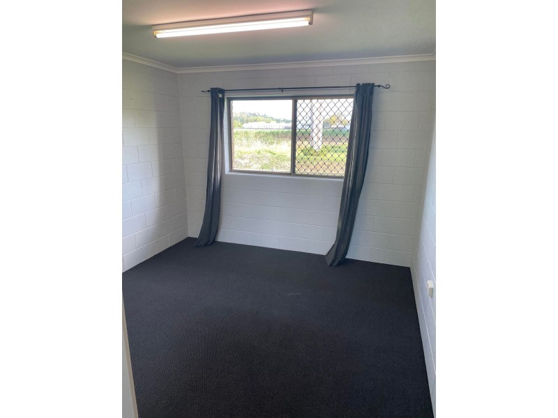 4/122 Broad Street, Sarina QLD 4737