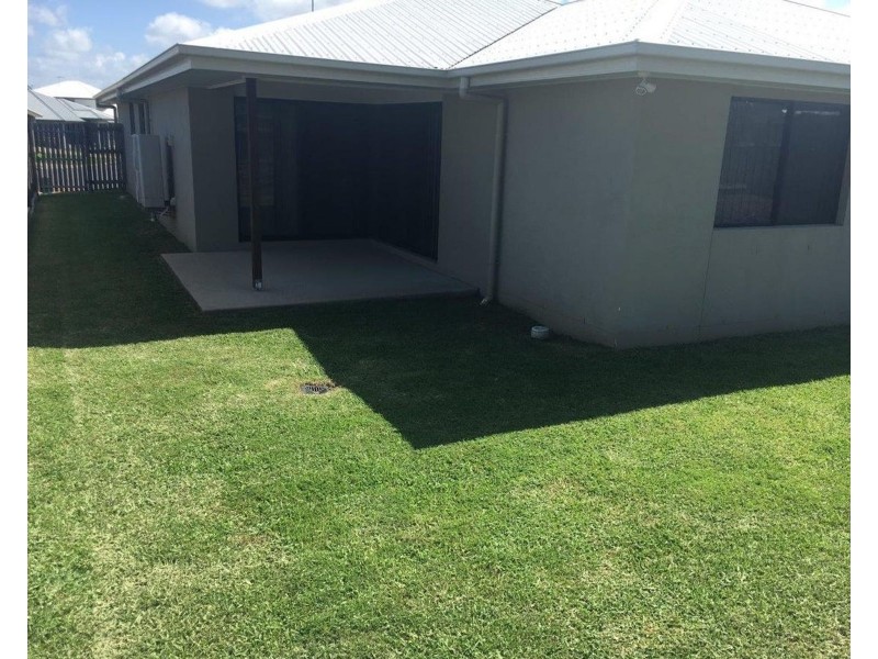11 Parklane Crescent, Beaconsfield QLD 4740