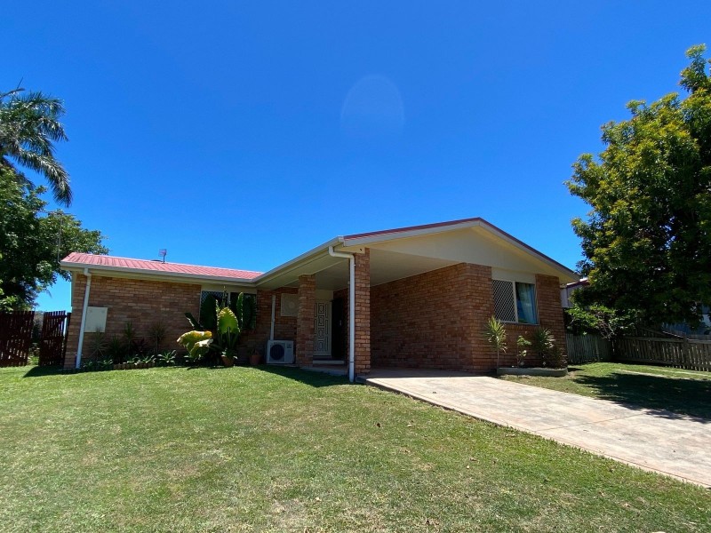 4 Abel Tasman Court, Rural View QLD 4740