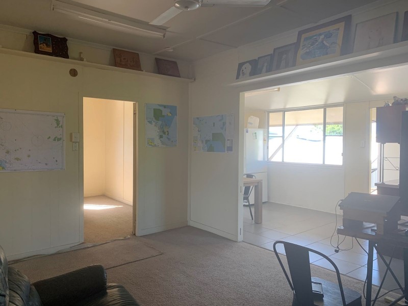 33 Evans Avenue, Seaforth QLD 4741