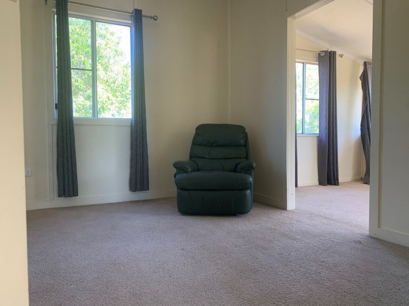 33 Evans Avenue, Seaforth QLD 4741