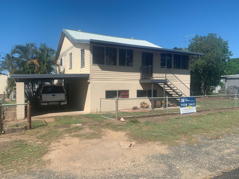 33 Evans Avenue, Seaforth QLD 4741