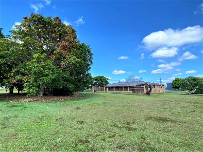 126 Sarina Beach Road, Sarina QLD 4737