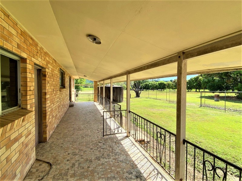 126 Sarina Beach Road, Sarina QLD 4737