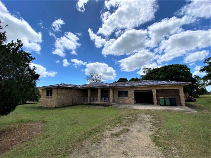 126 Sarina Beach Road, Sarina QLD 4737