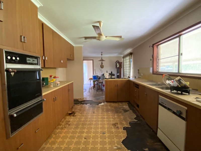 126 Sarina Beach Road, Sarina QLD 4737