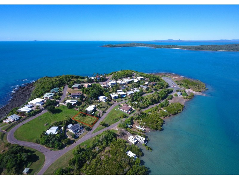 4 Sunset Drive, Sarina Beach QLD 4737