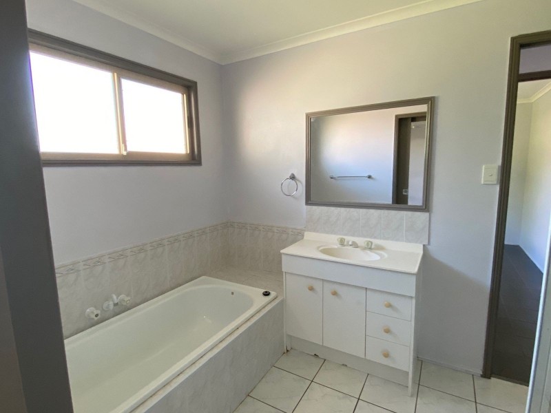 11 Manon Street, Armstrong Beach QLD 4737