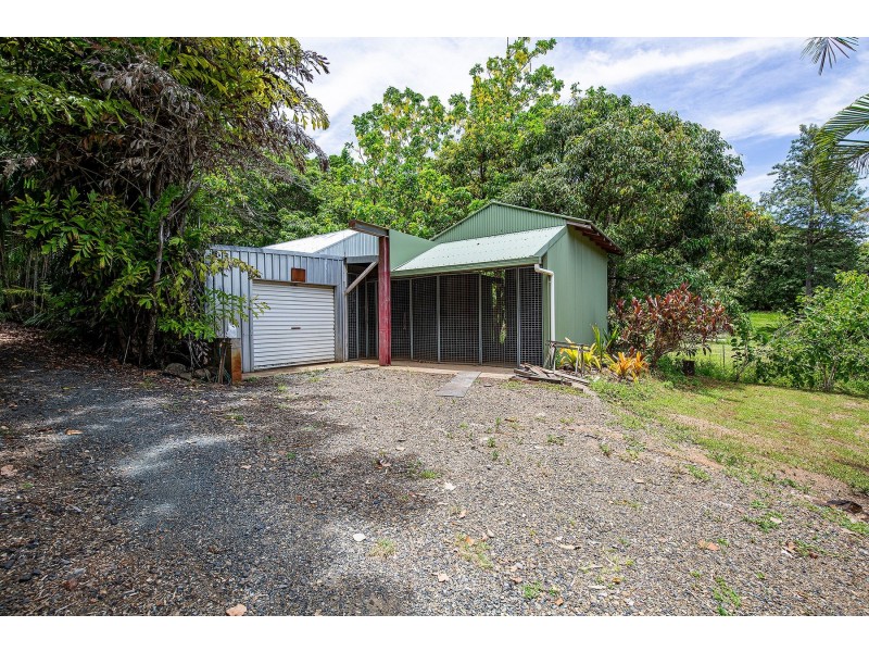 382 Cape Hillsborough Road, Ball Bay QLD 4741