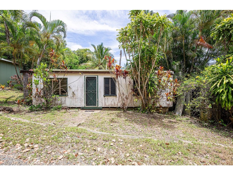 382 Cape Hillsborough Road, Ball Bay QLD 4741