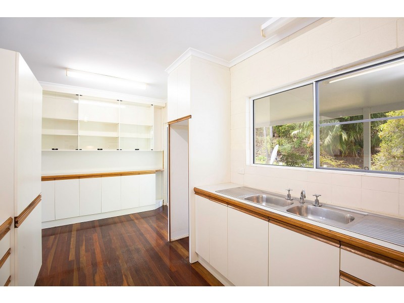 382 Cape Hillsborough Road, Ball Bay QLD 4741