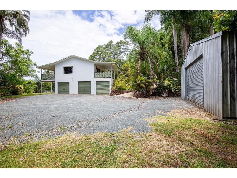 382 Cape Hillsborough Road, Ball Bay QLD 4741