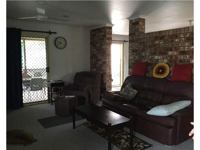 4 Jean Court, Bucasia QLD 4750