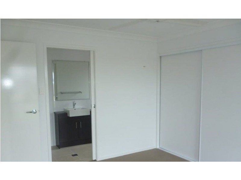 14 Huron Crescent, Andergrove QLD 4740