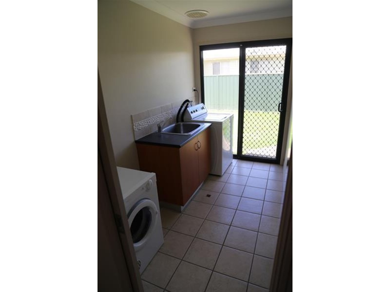 28a Reynolds Street, Nebo QLD 4742