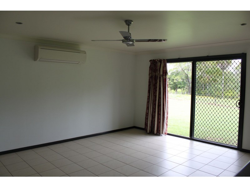 62 Cemetery Road, Sarina QLD 4737