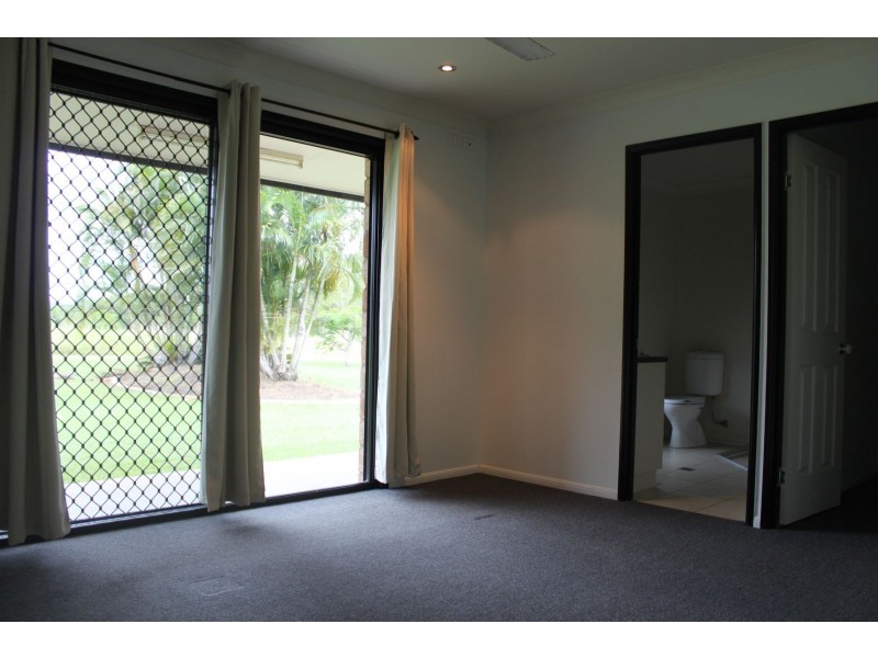 62 Cemetery Road, Sarina QLD 4737