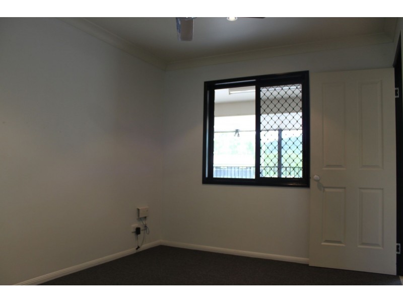 62 Cemetery Road, Sarina QLD 4737