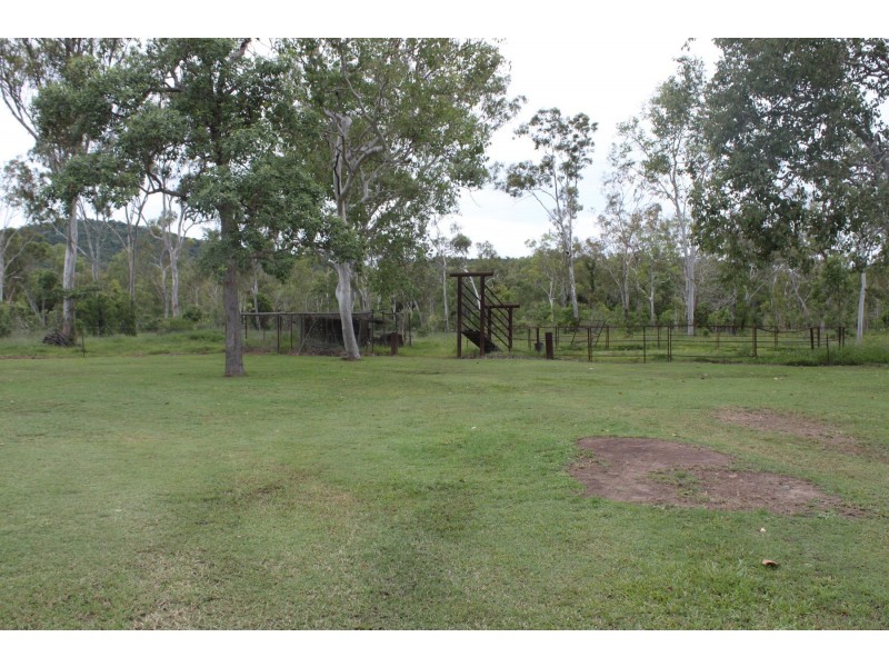62 Cemetery Road, Sarina QLD 4737