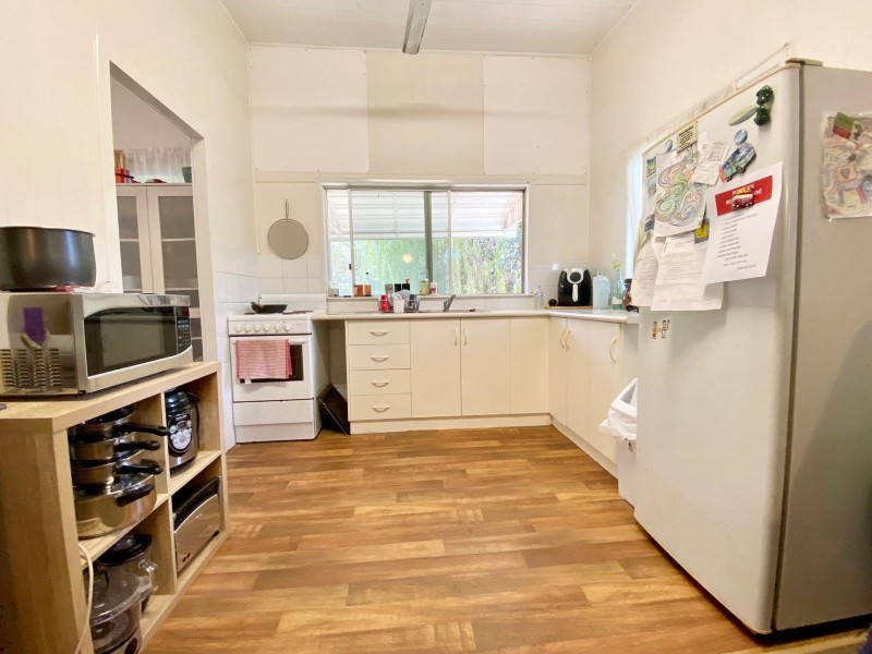 30 McCarthy Street, Hay Point QLD 4740