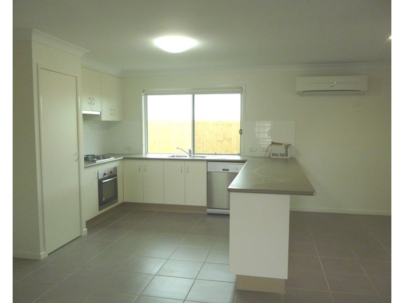 24 Raffia Street, Rural View QLD 4740
